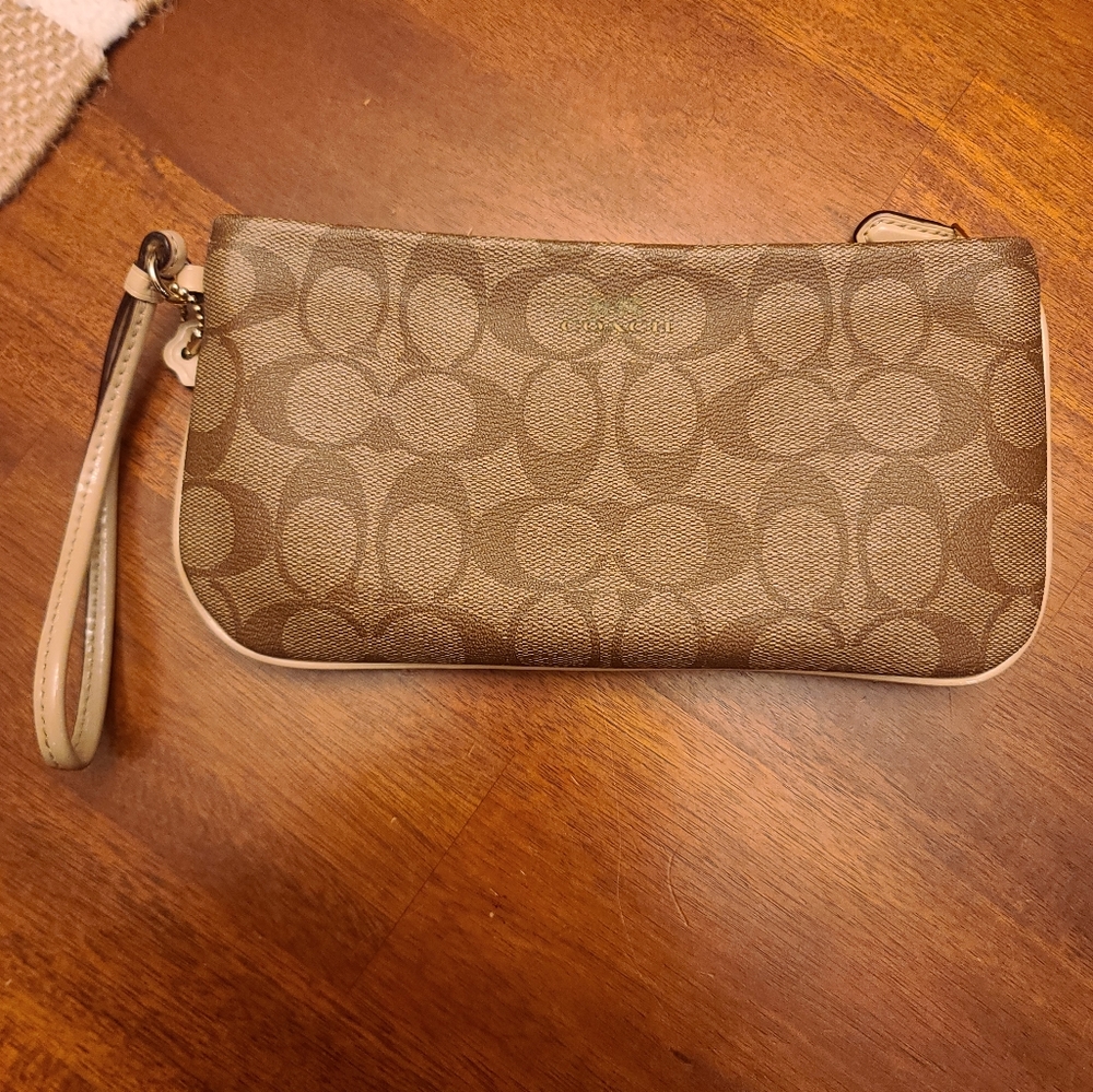 Coach wristlet